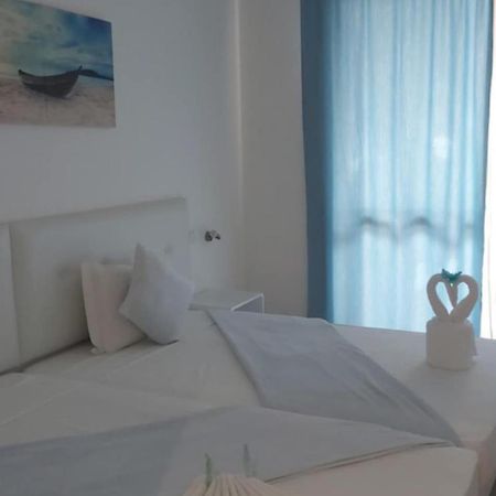Aparthotel Santa Maria Beach Exteriör bild